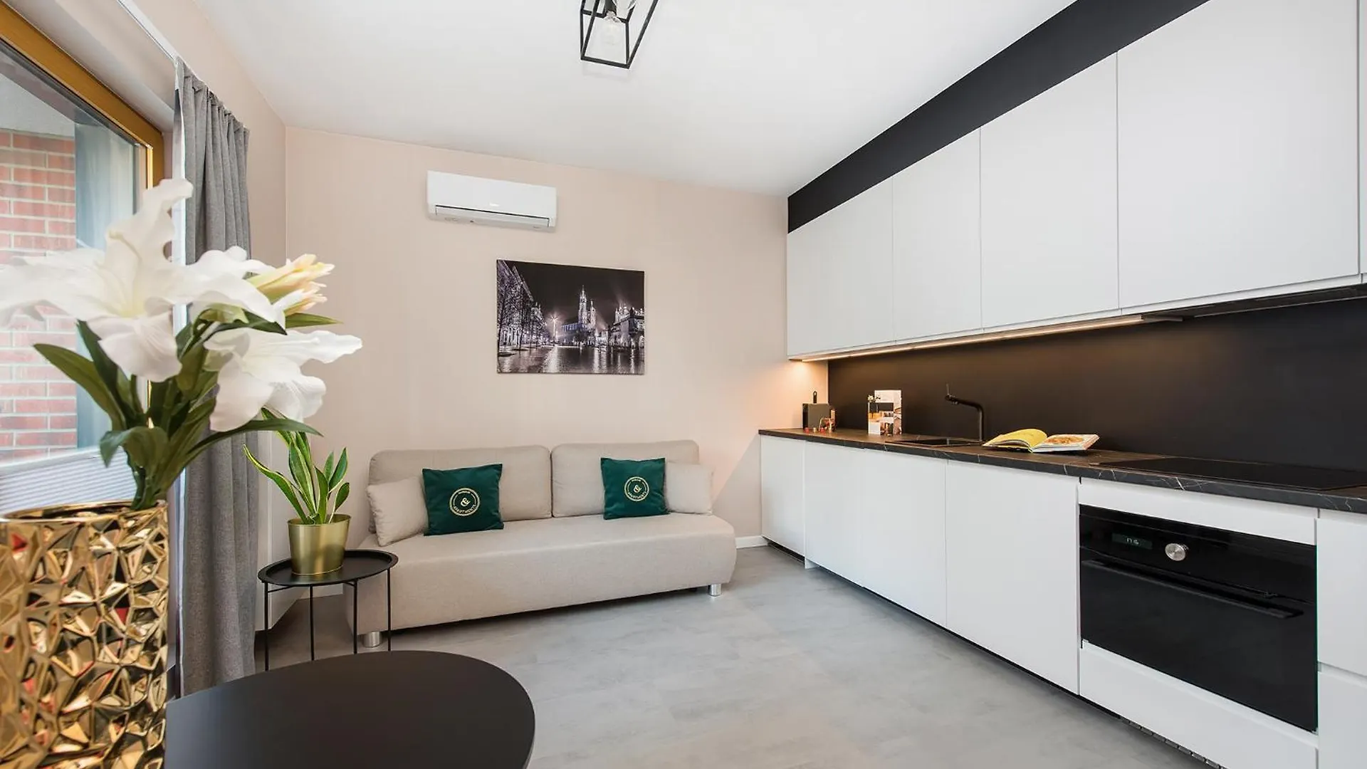 Bed&Bath Luxury Apartments Kraków Polen