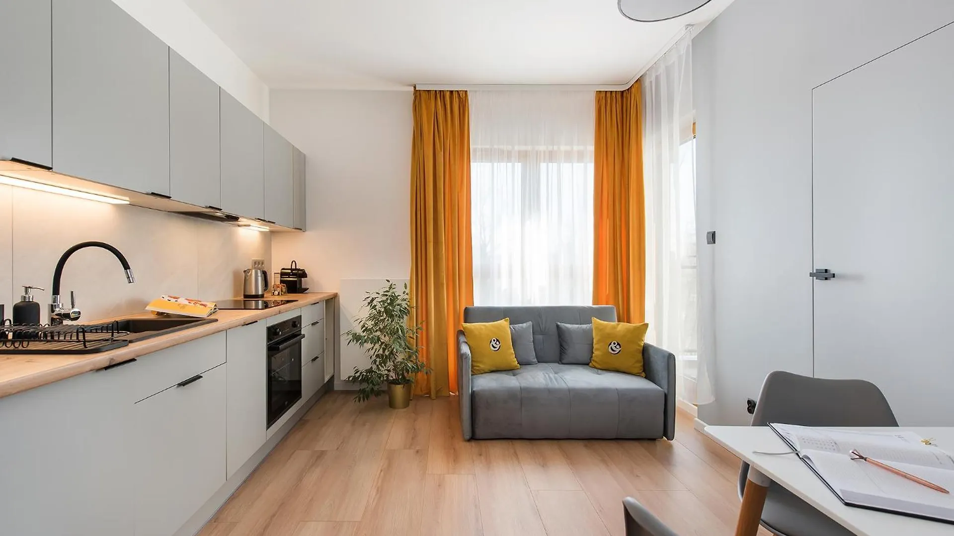Bed&Bath Luxury Apartments Krakow 0*,  Poland
