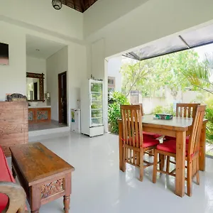 Wira & Rum i privatbostad Uluwatu