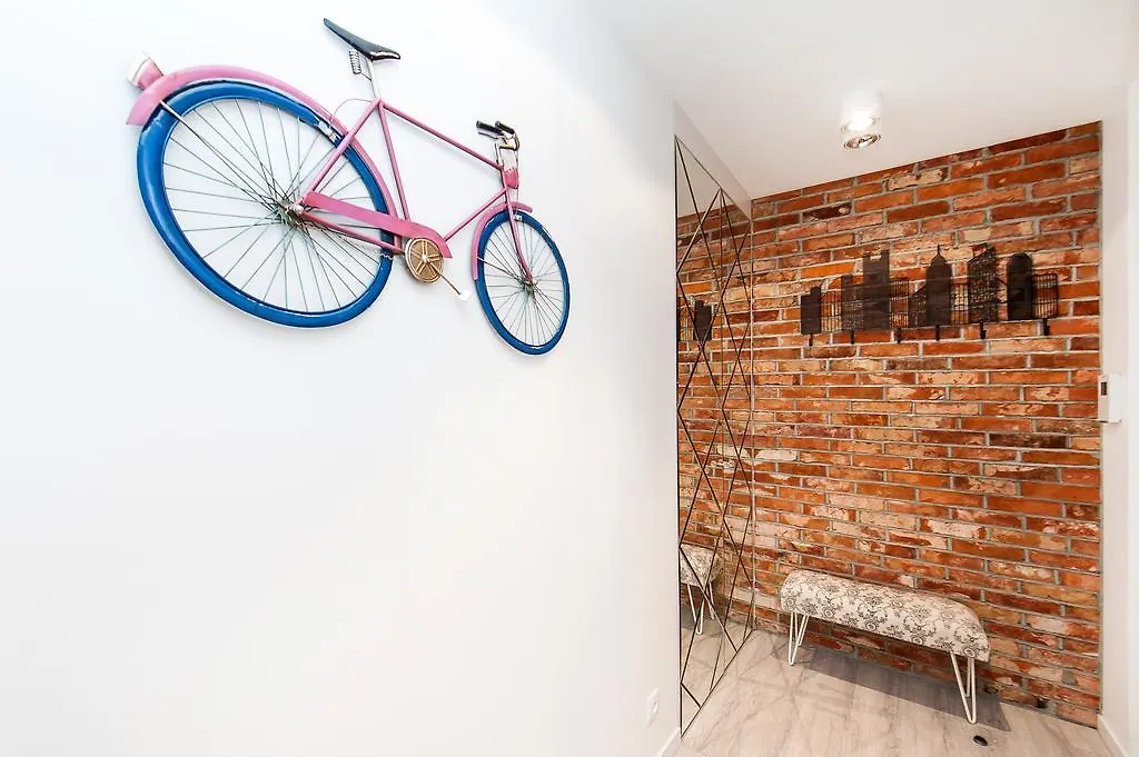Bed&Bath Luxury Apartments كراكوفيا 0*,  بولندا